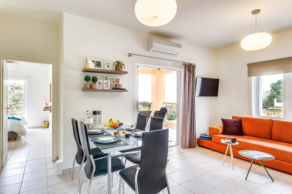 Cyan Icons Villas Kalyves Chania Номер фото