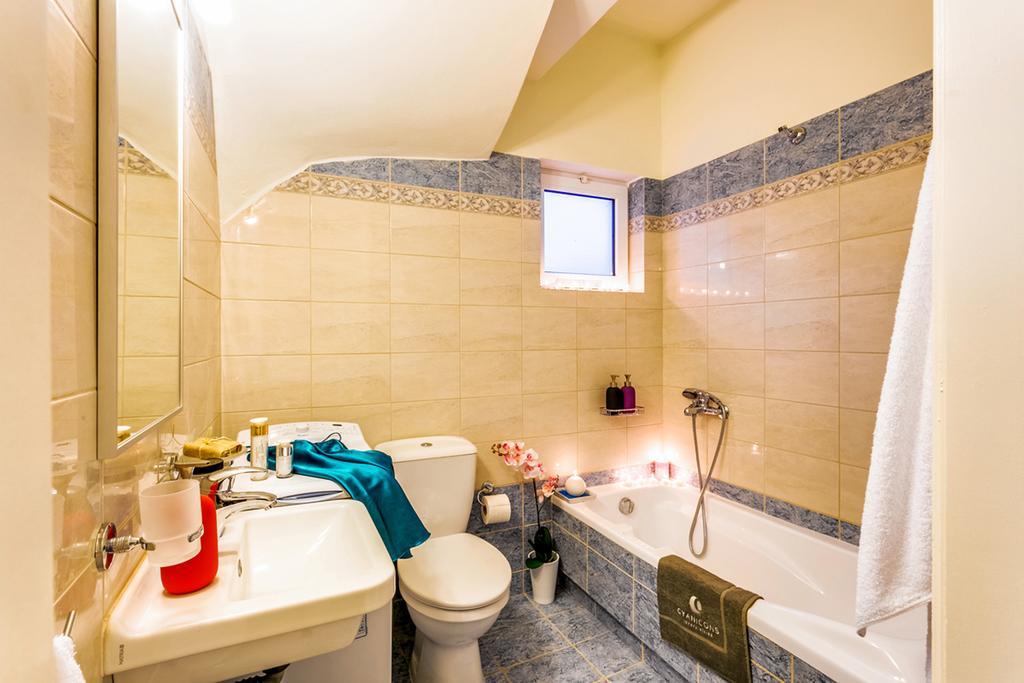 Cyan Icons Villas Kalyves Chania Номер фото
